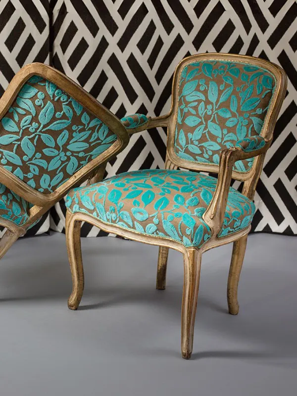 Louis-XV-restauration-atelier-tapissier-fauteuil-style-artisant-metz-Coq-Crapaud